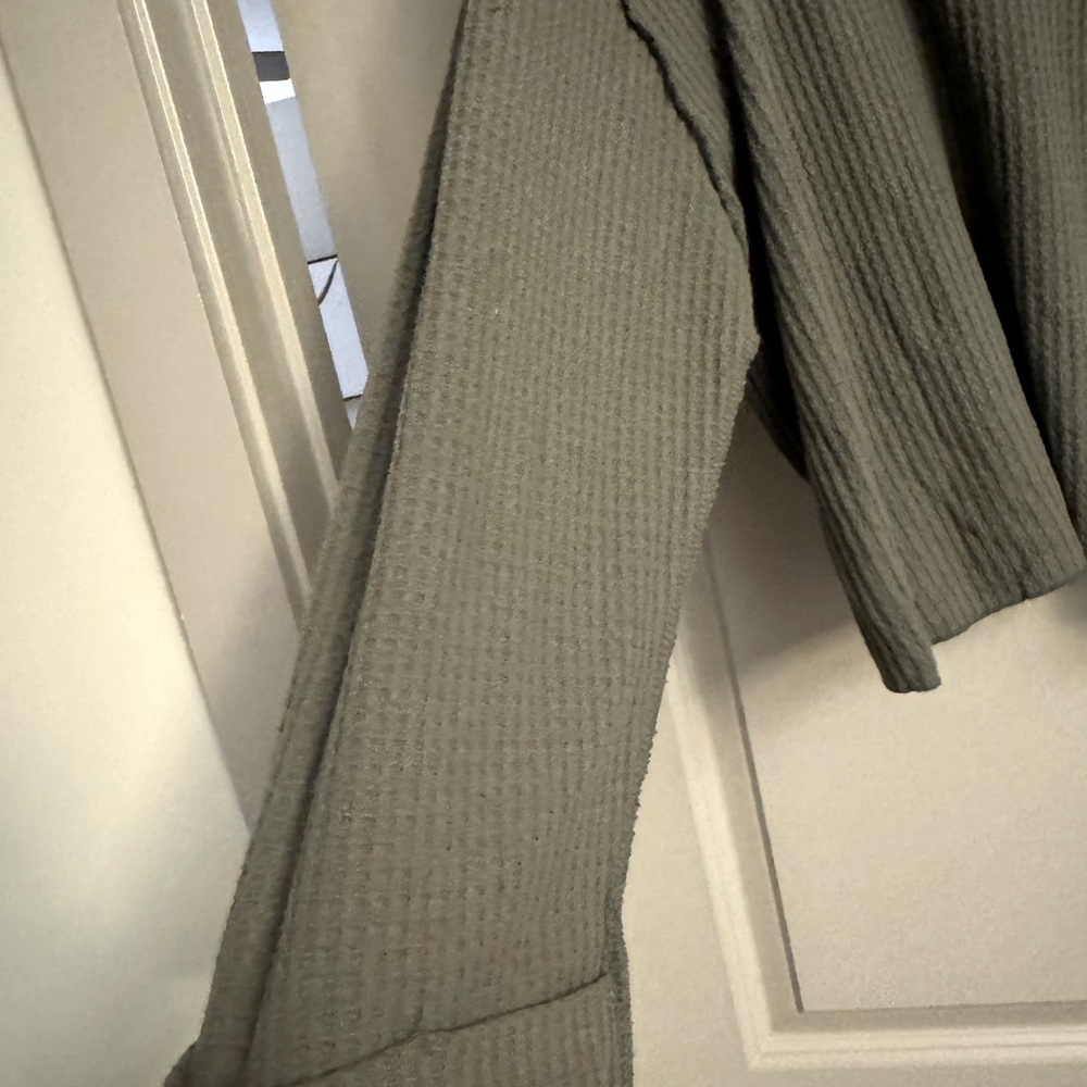 Olive green alterdstate thermal top